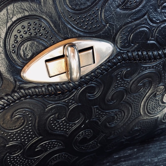 Vintage Spanish embossed side bag - Picture 4 of 8